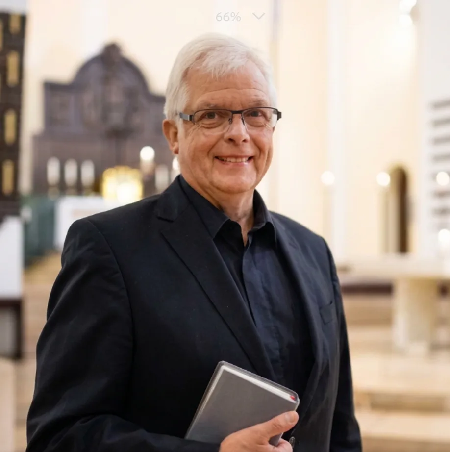 John Smith, Pastor